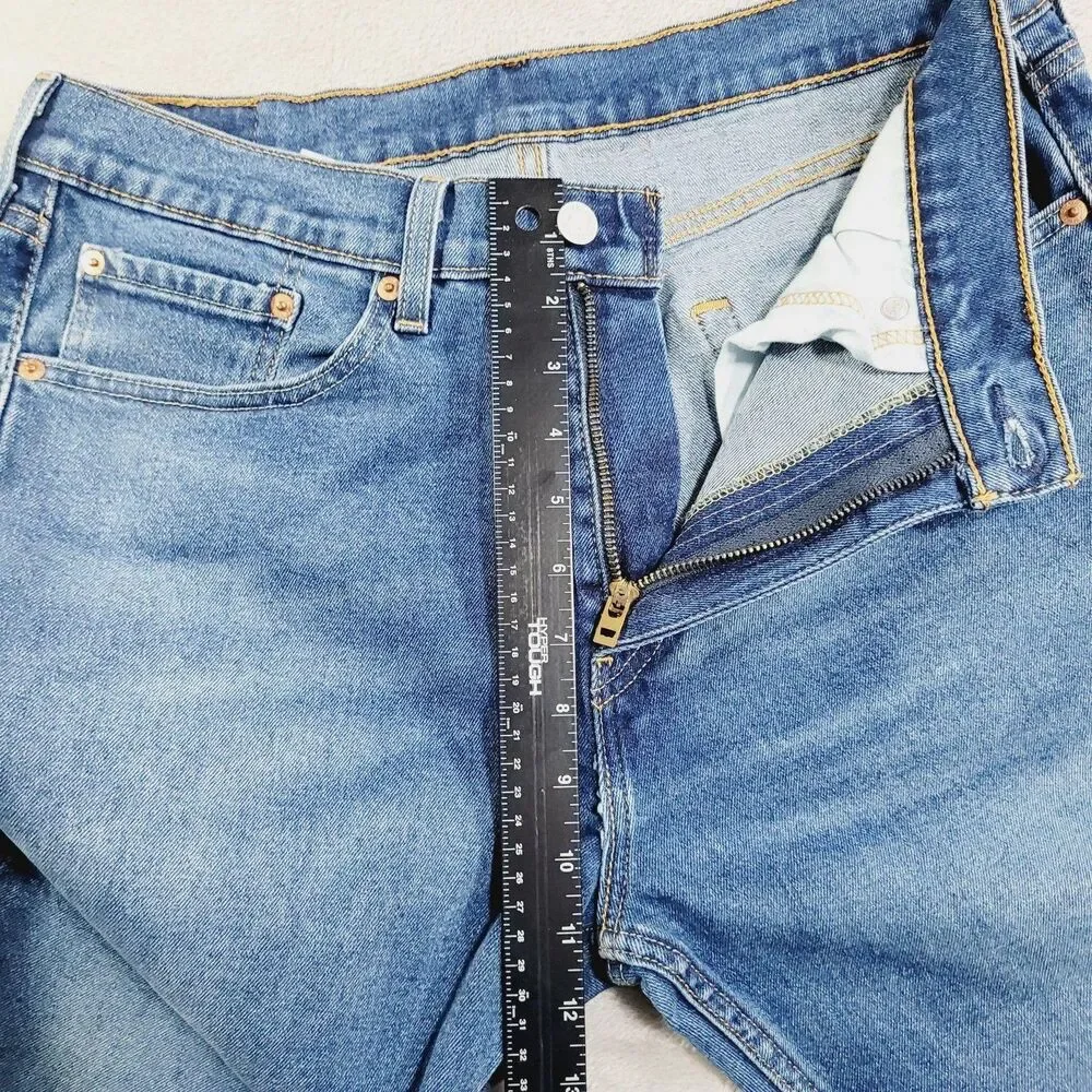 Levi's 505 Jeans Mens 32x30 Blue Med Wash Regular Straight Zip Fly Stretch Denim